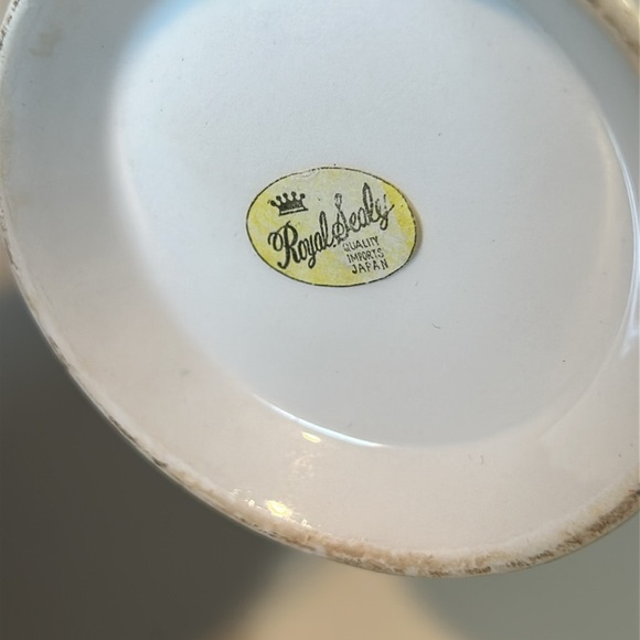 ROYAL SEALY FAINTING BEE   THREE MEASURING  CUPS  VINTAGE  HERITAGE JAPAN - Picture 4 of 9